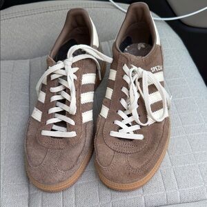 Adidas sambas brown